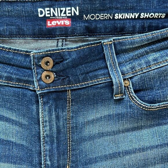 Levi’s Modern Skinny Jean Shorts - Picture 2 of 8